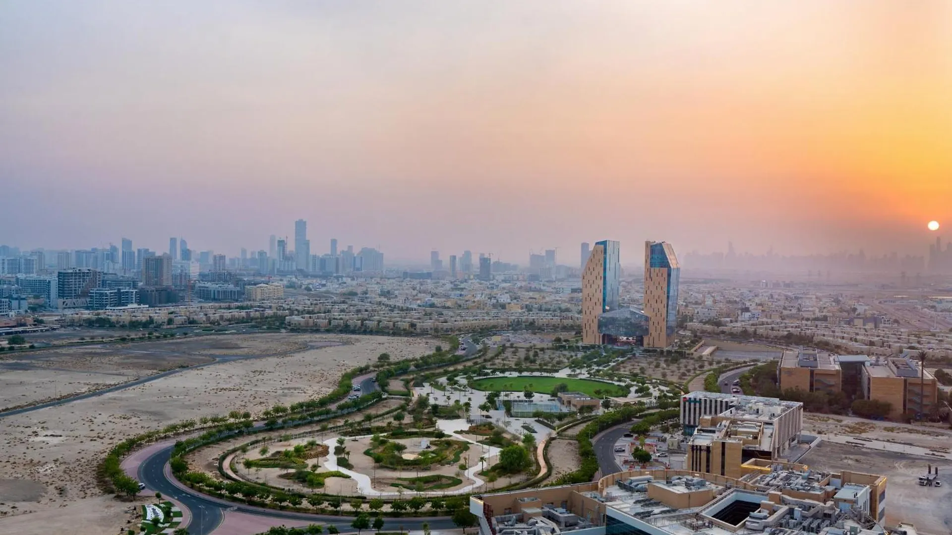 Holiday Inn & Suites - Dubai Science Park By Ihg
