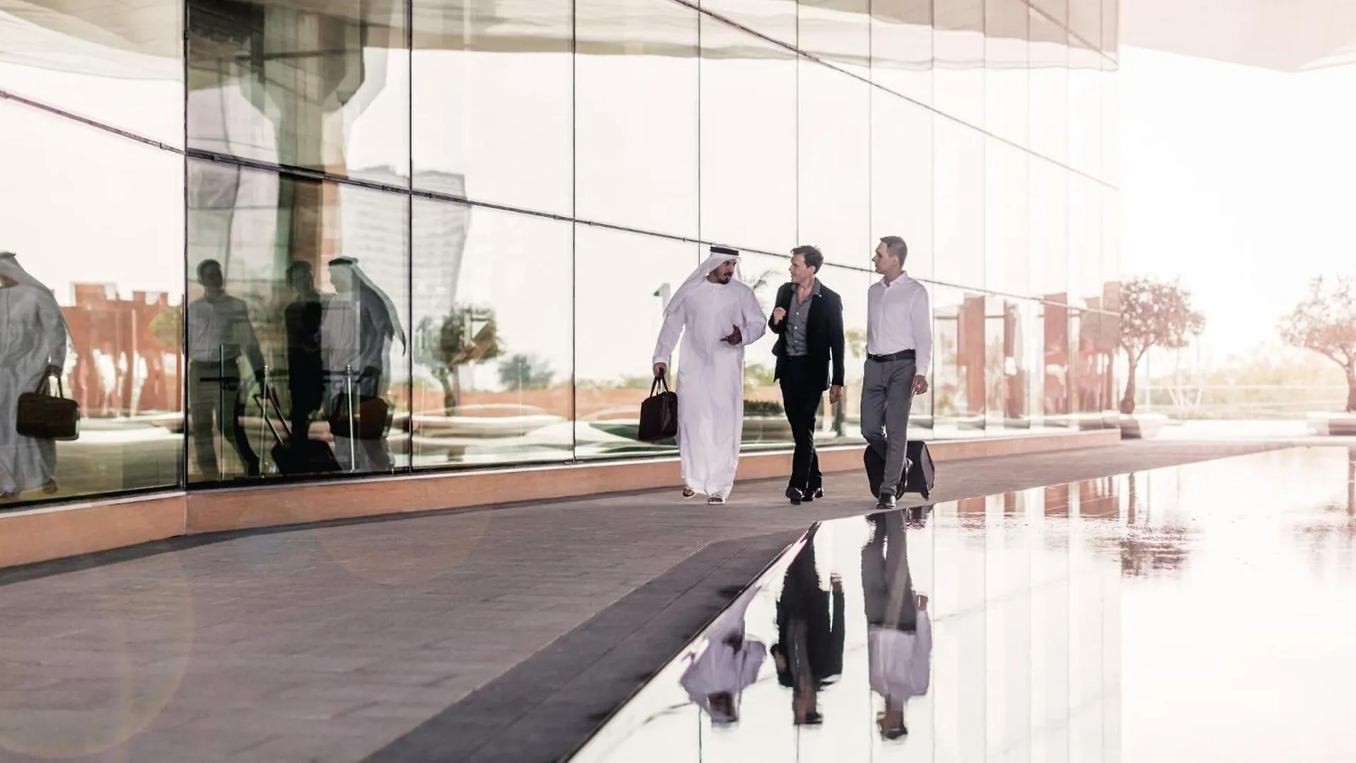 Holiday Inn & Suites - Dubai Science Park By Ihg Hotel